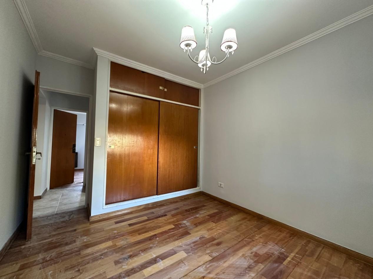 Foto de Venta Departamento 4 Ambientes con Cochera y Balcon - 3 Dormitorios, imagen 5