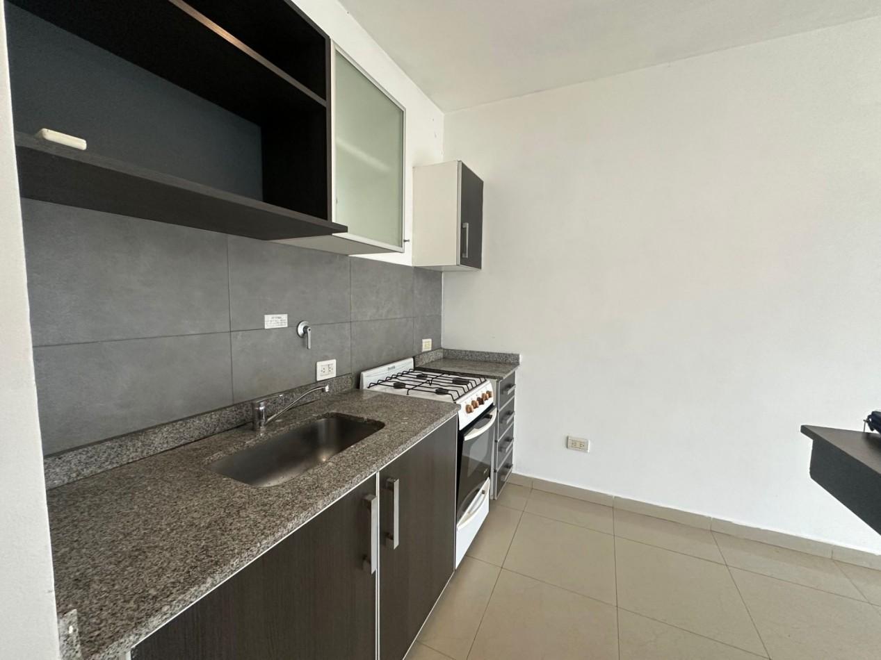 Foto de Monoambiente en alquiler Roca 323 Remedios de Escalada, imagen 4