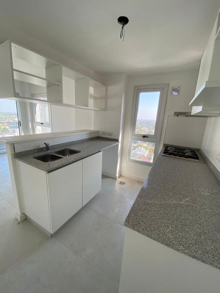 Foto de HERMOSO DEPTO 3 AMBIENTES C/COCHERA LORIA 576 PISO 19 LOMITAS, imagen 4