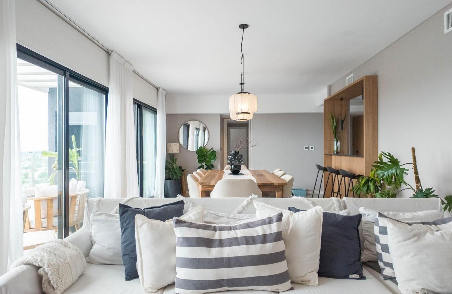 Foto de Piso premium 4 ambientes con gran terraza, parrilla y jacuzzi - Cochera, imagen 2