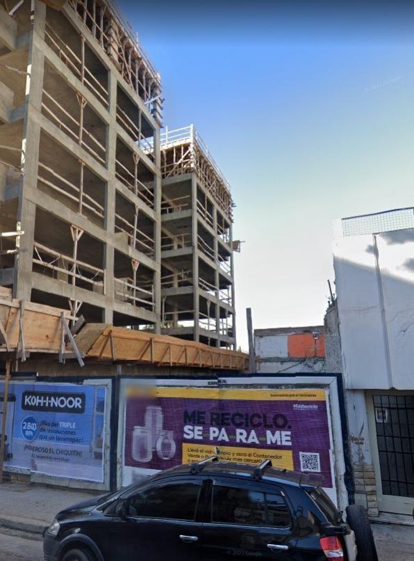 OPORTUNIDAD CONSTRUCCIÓN. Terreno 8.66 x 34.76 - San Cristob