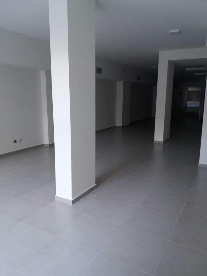 Excelente Local en Pb de 168 m² - Caballito 1
