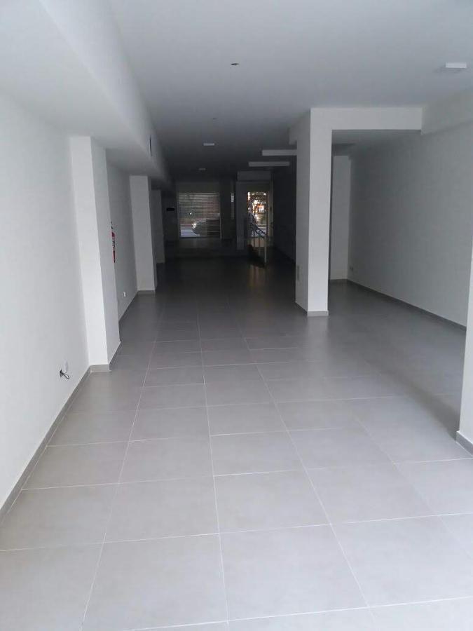 Excelente Local en Pb de 168 m² - Caballito 2