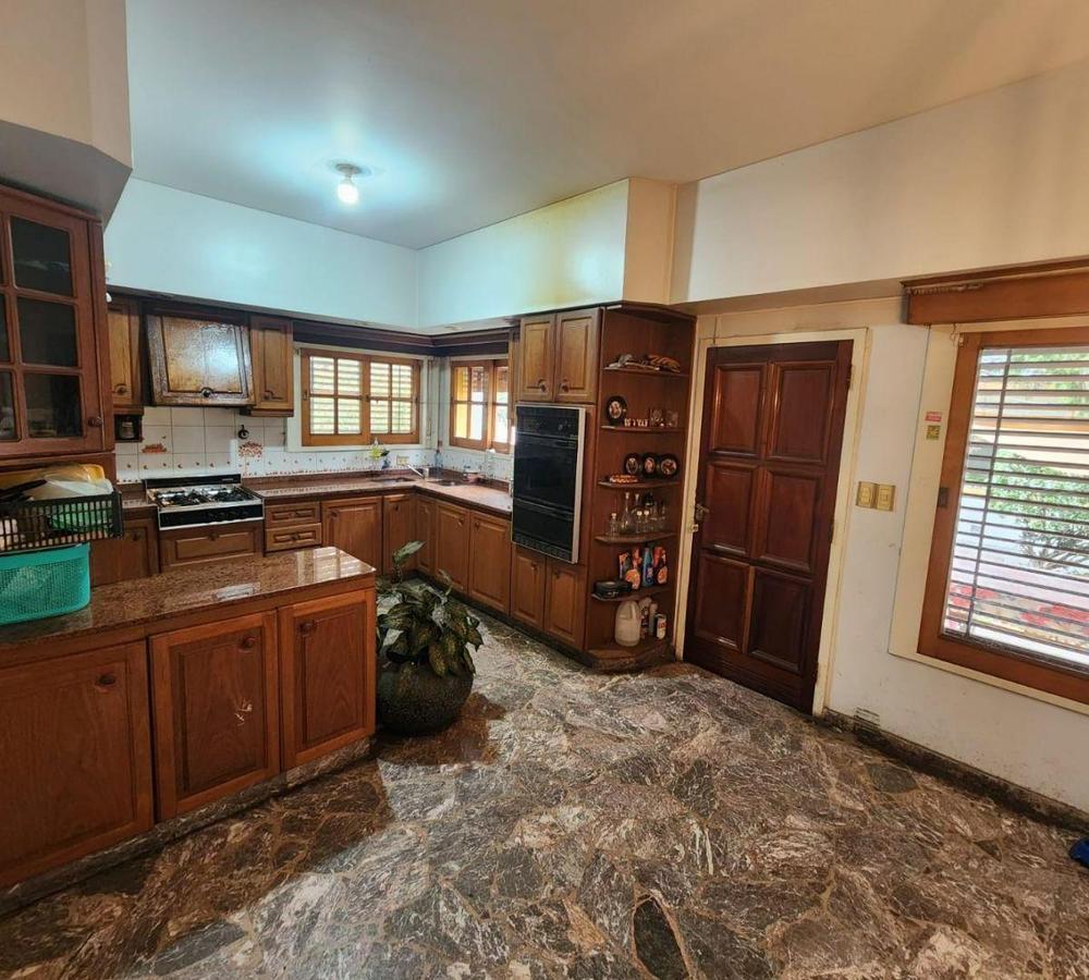 Casa 7 Ambientes o Mas. | Famatina Al 3900 2