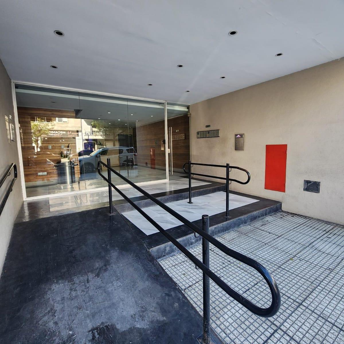 Foto de VENTA- 3 amb luminoso y moderno - Almagro, imagen 2