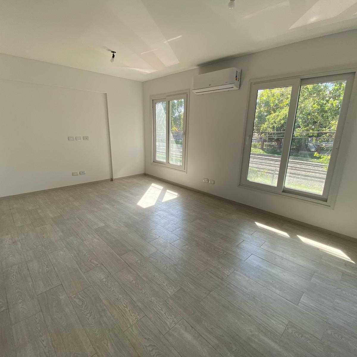 Venta - Monoambiente - Villa del Parque. Muy Luminoso 3