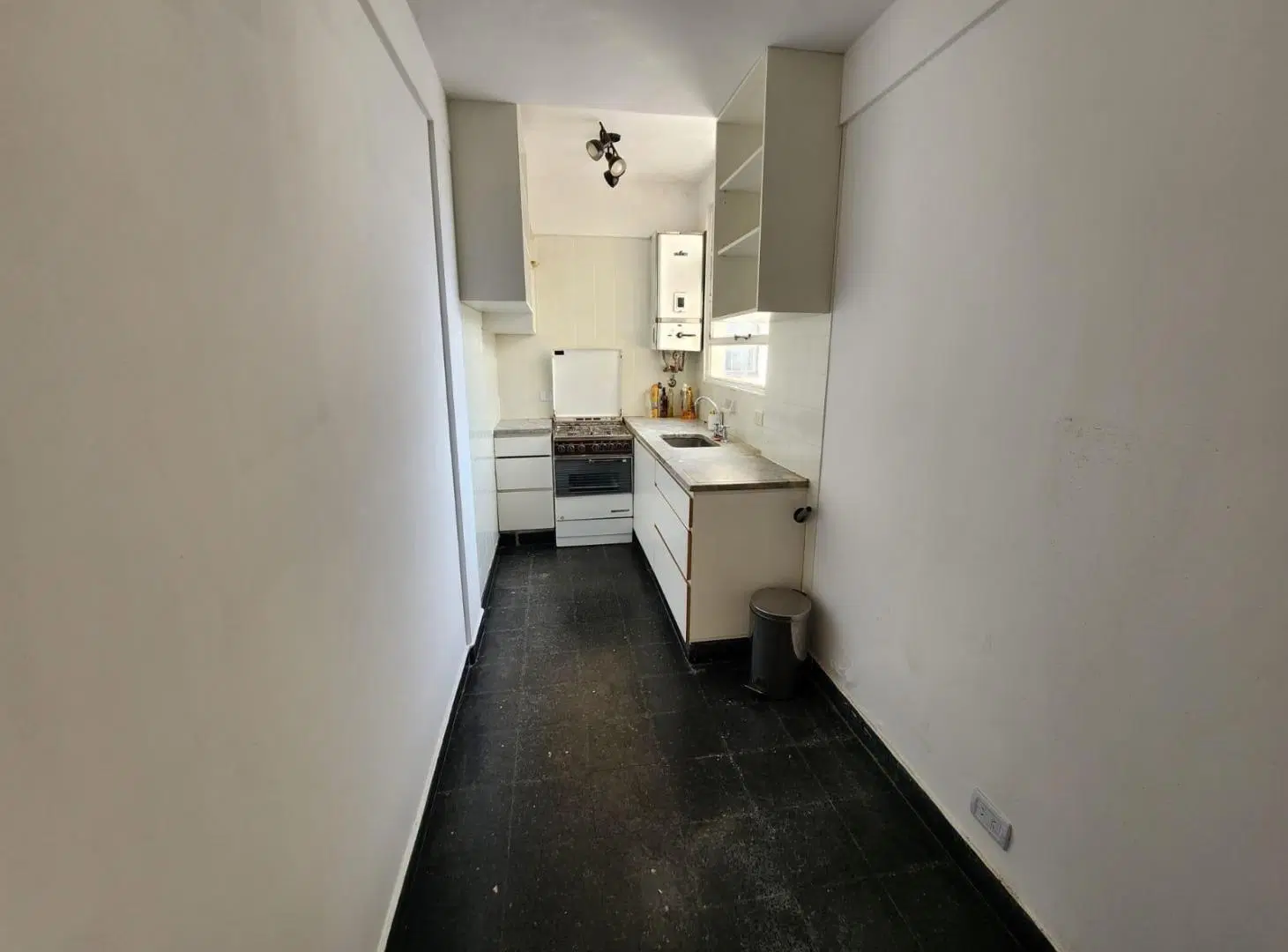 VENTA - Tres Ambientes al lateral, luminoso - Colegiales 3