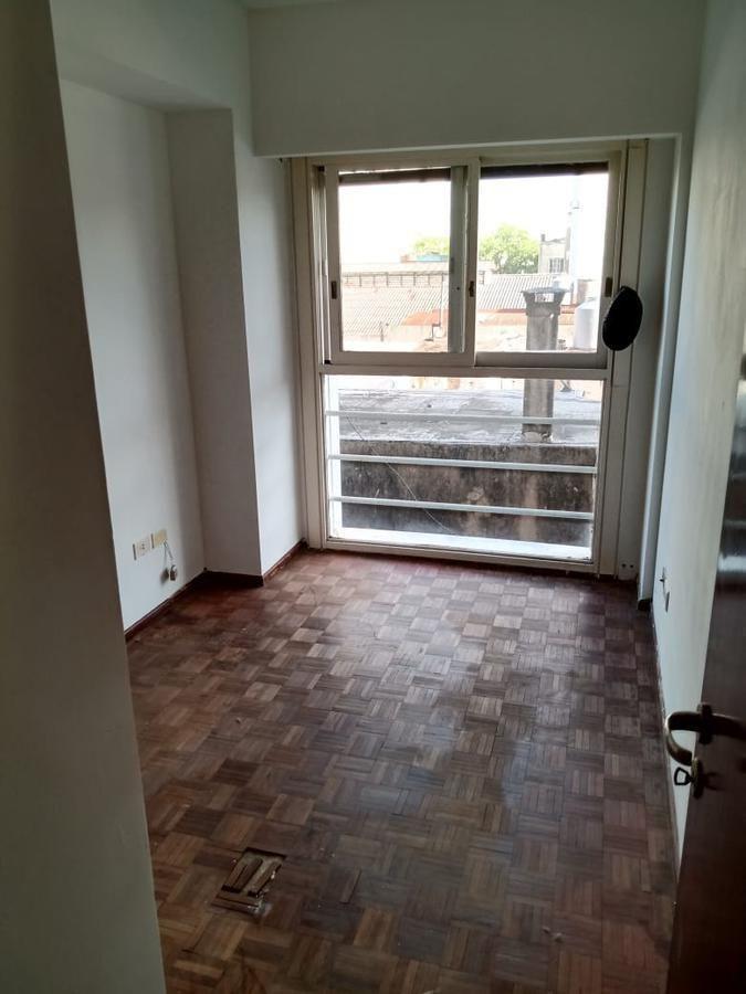 Foto de VENTA - 3 AMB luminoso - Balvanera, imagen 2