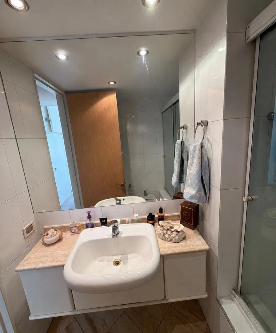 VENTA - Tres Ambientes con Balcon y Cochera - Recoleta 5