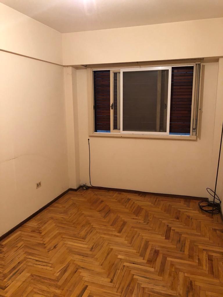 Foto de ALQUILER - Cuatro Ambientes con balcon al frente - Caballito, imagen 5