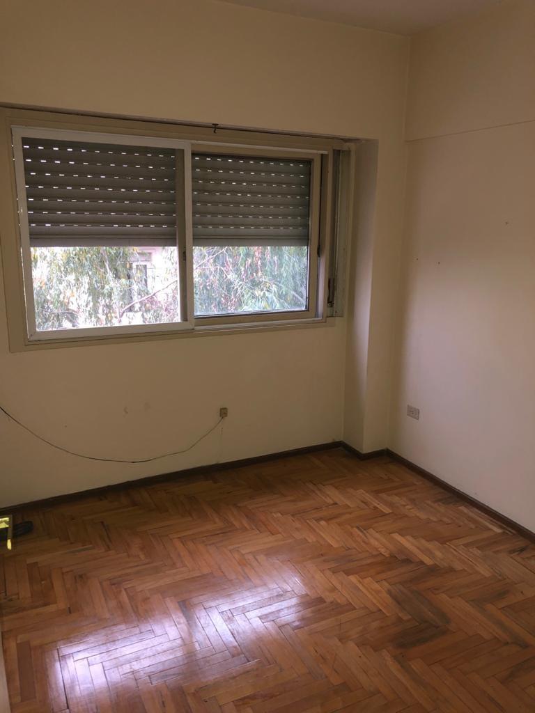 Foto de ALQUILER - Cuatro Ambientes con balcon al frente - Caballito, imagen 2