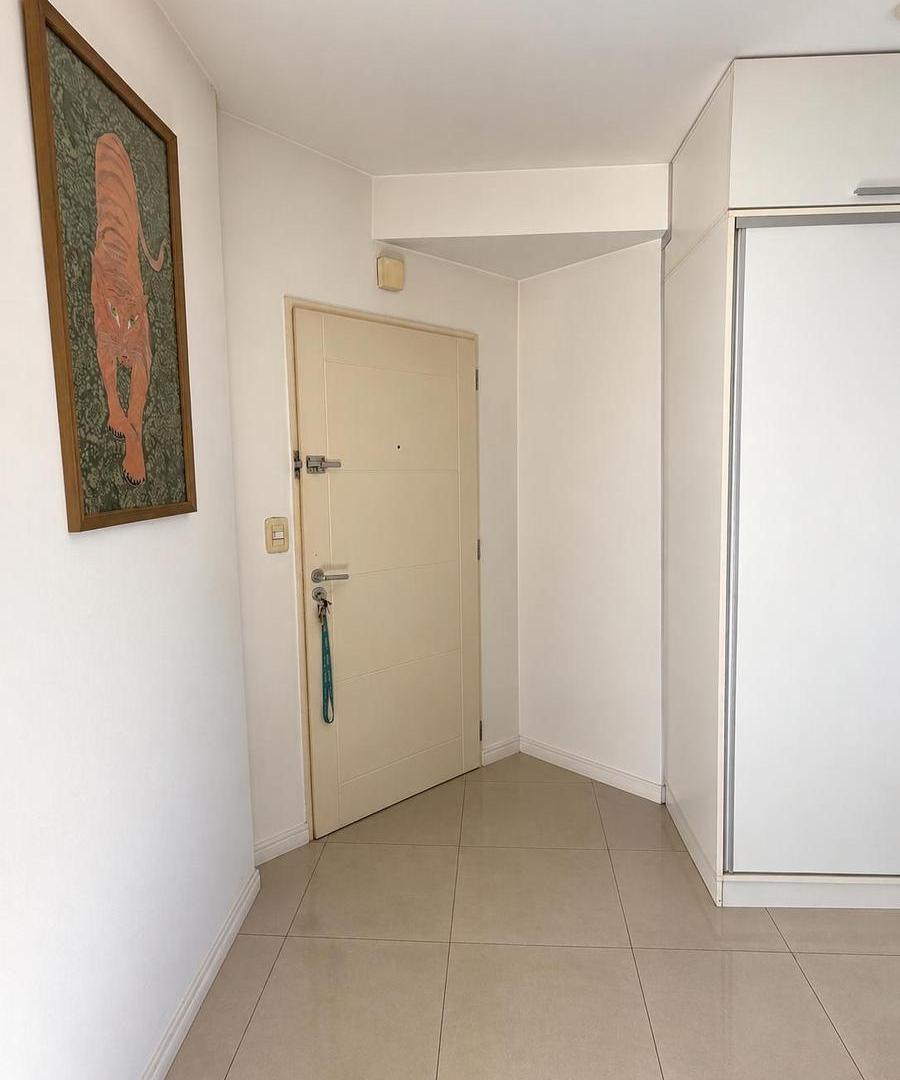 Foto de VENTA - Mono Ambiente divisible con balcon, muy luminoso - Parque, imagen 5