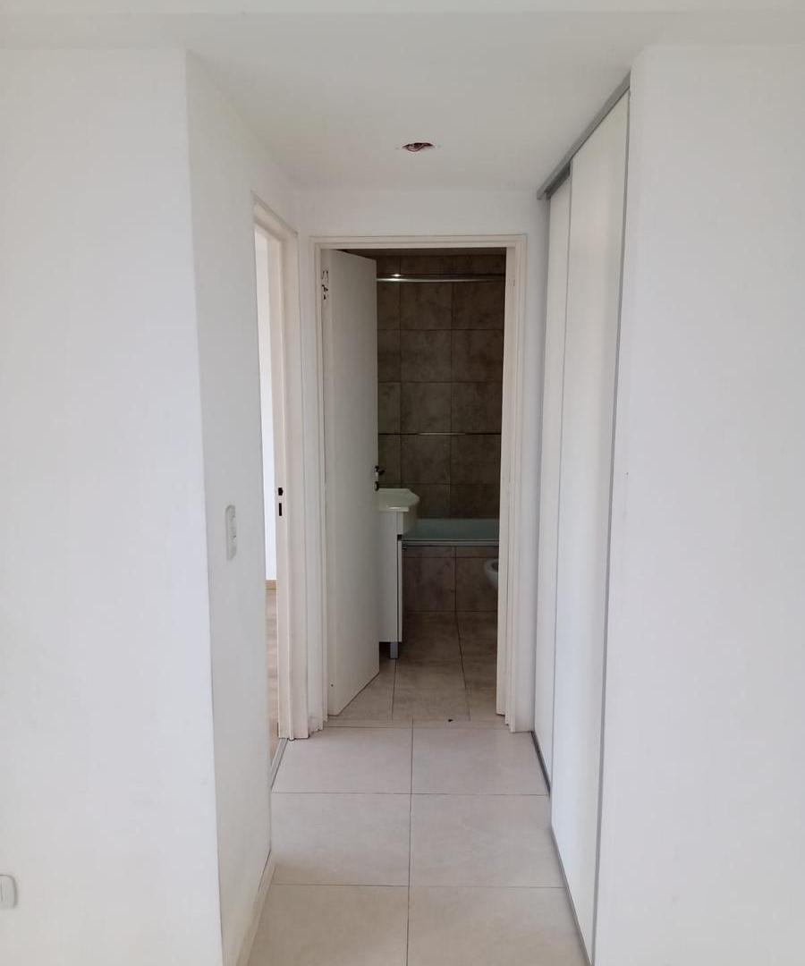 Foto de ALQUILER - Dos Ambientes con balcón - Caballito, imagen 1