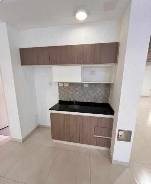 Foto de VENTA O ALQUILER - Amplio local - Gran oportunidad Comercial, imagen 4