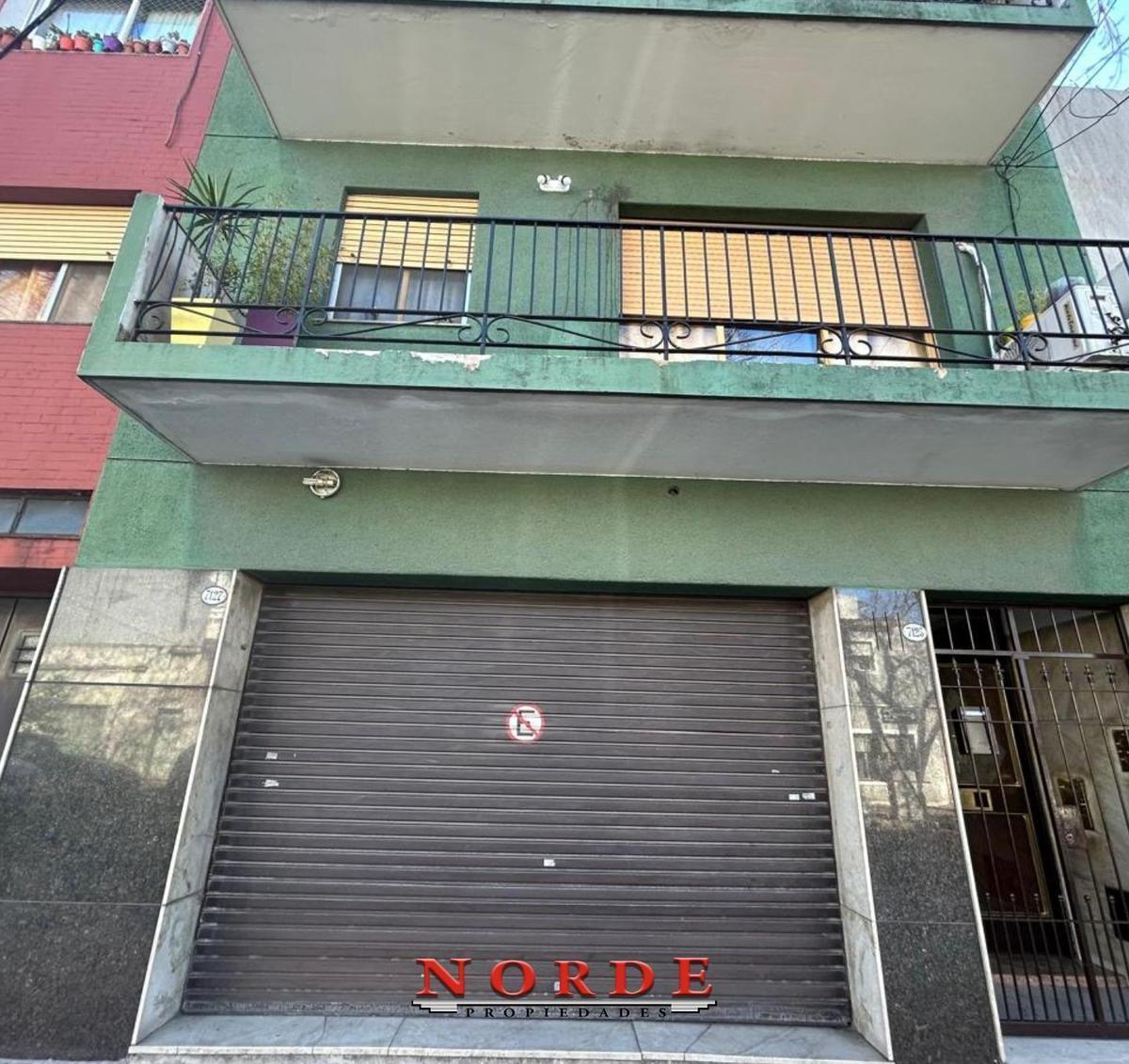 Venta • Liniers • Apto Credito • Departamento • 3 Ambientes • Patio • Balcón • Cochera 1