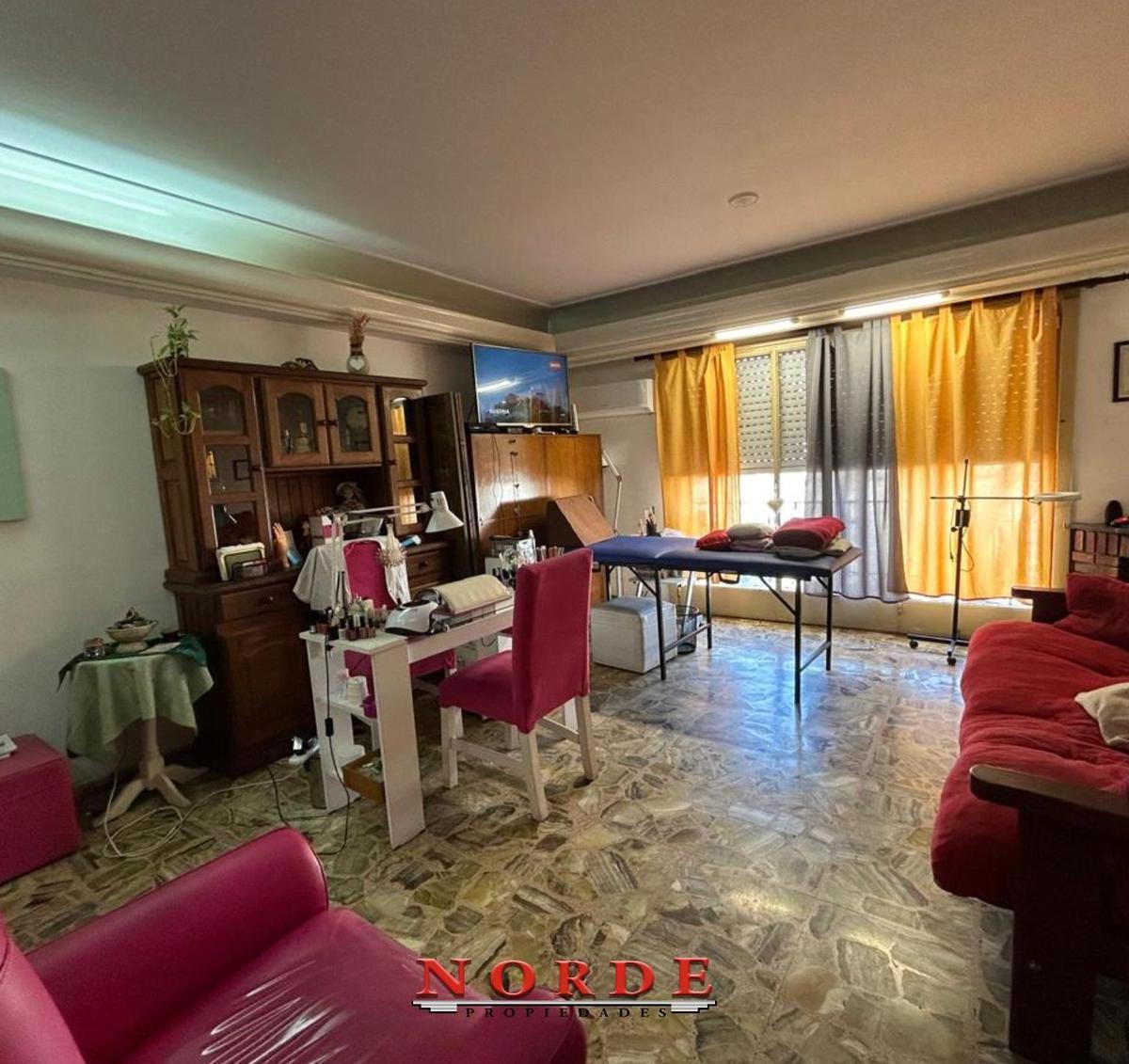 Venta • Liniers • Apto Credito • Departamento • 3 Ambientes • Patio • Balcón • Cochera 5