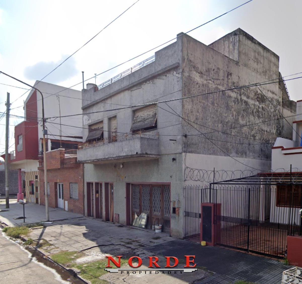 Venta • Casa•terreno• Ciudadela • 6 Ambientes • Multifamiliar 5