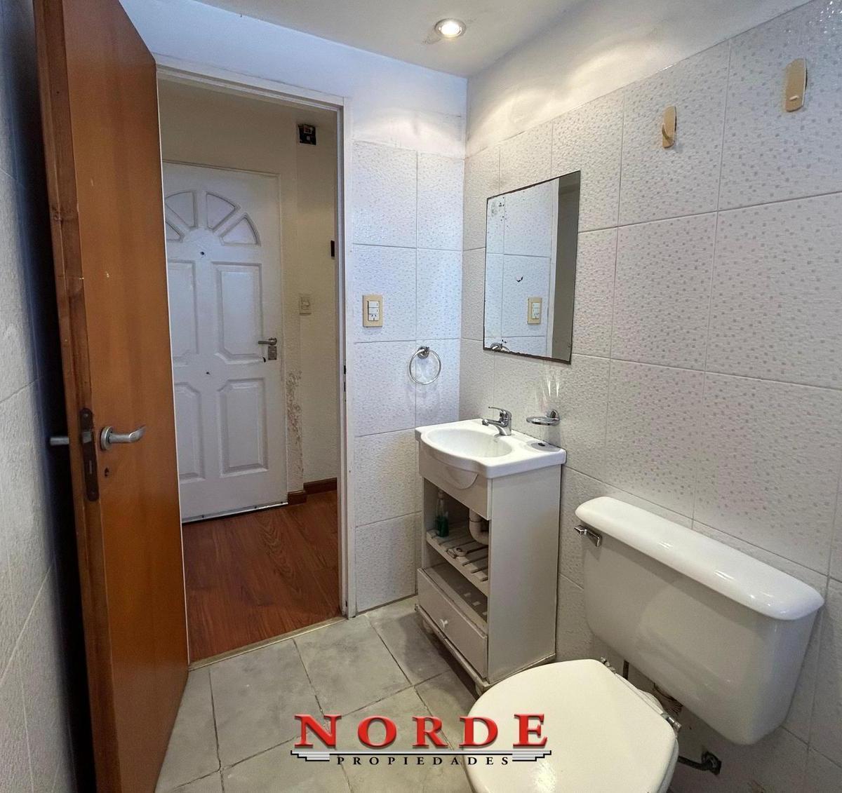 Venta • Versalles • Apto Crédito • Oportunidad • Monoambiente Dividido 5