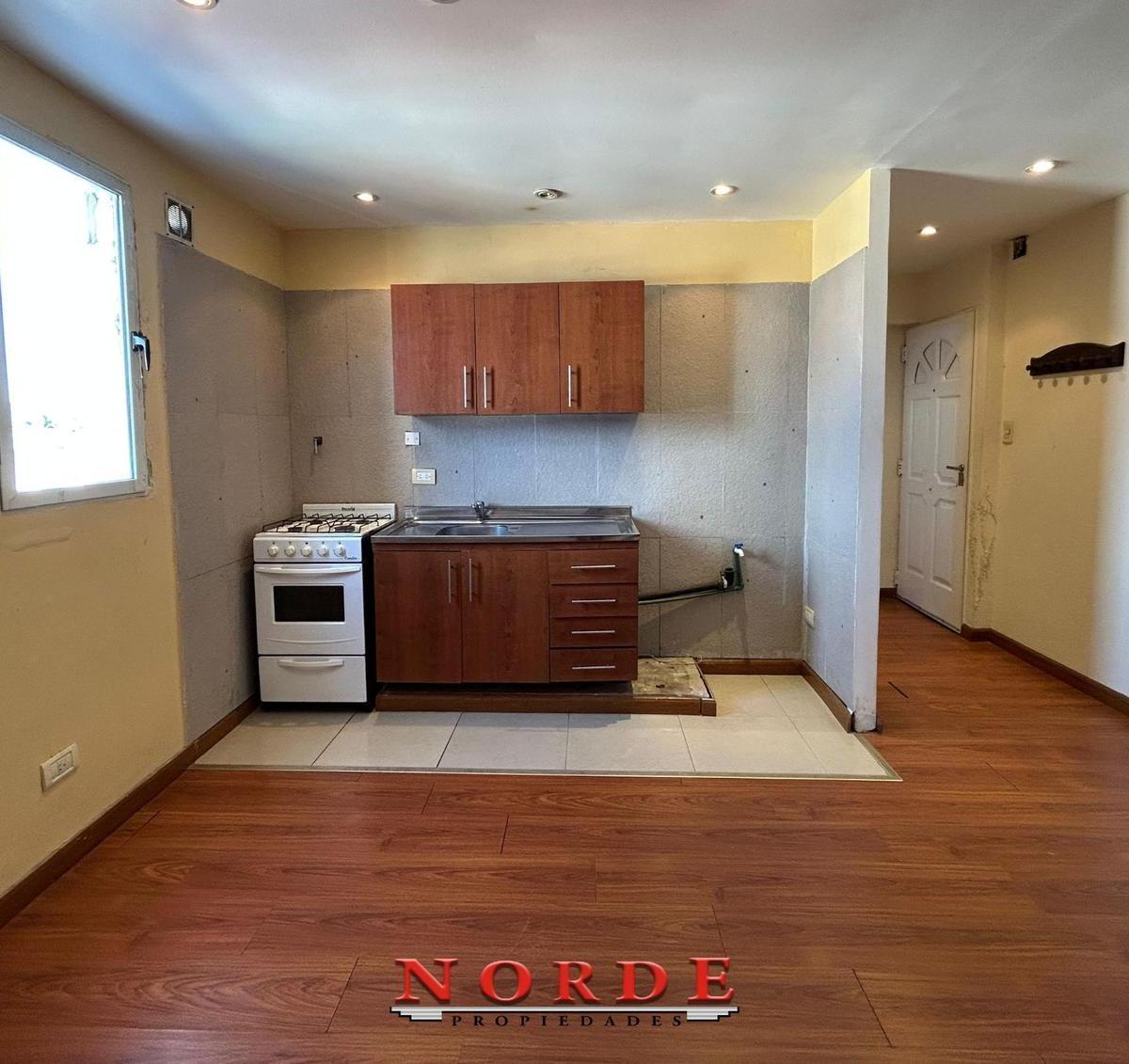 Venta • Versalles • Apto Crédito • Oportunidad • Monoambiente Dividido 4