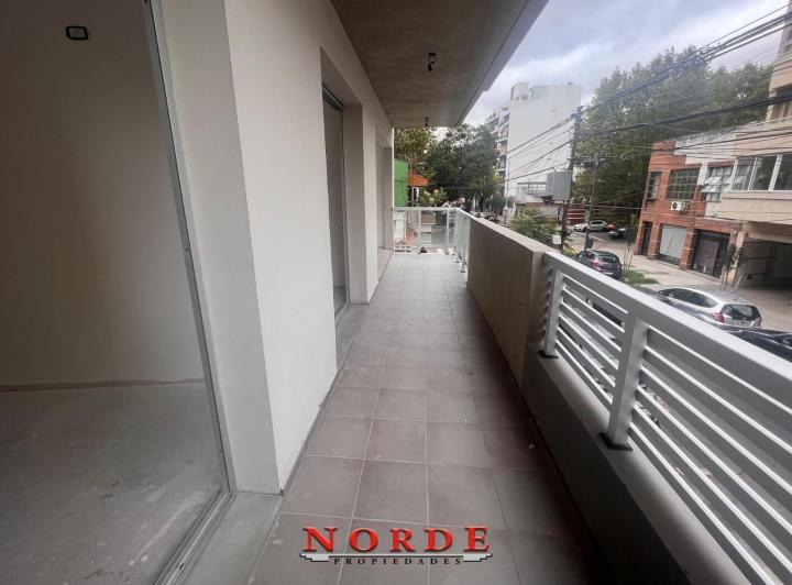 VENTA • LINIERS • FRENTE • 3 AMBIENTES 3