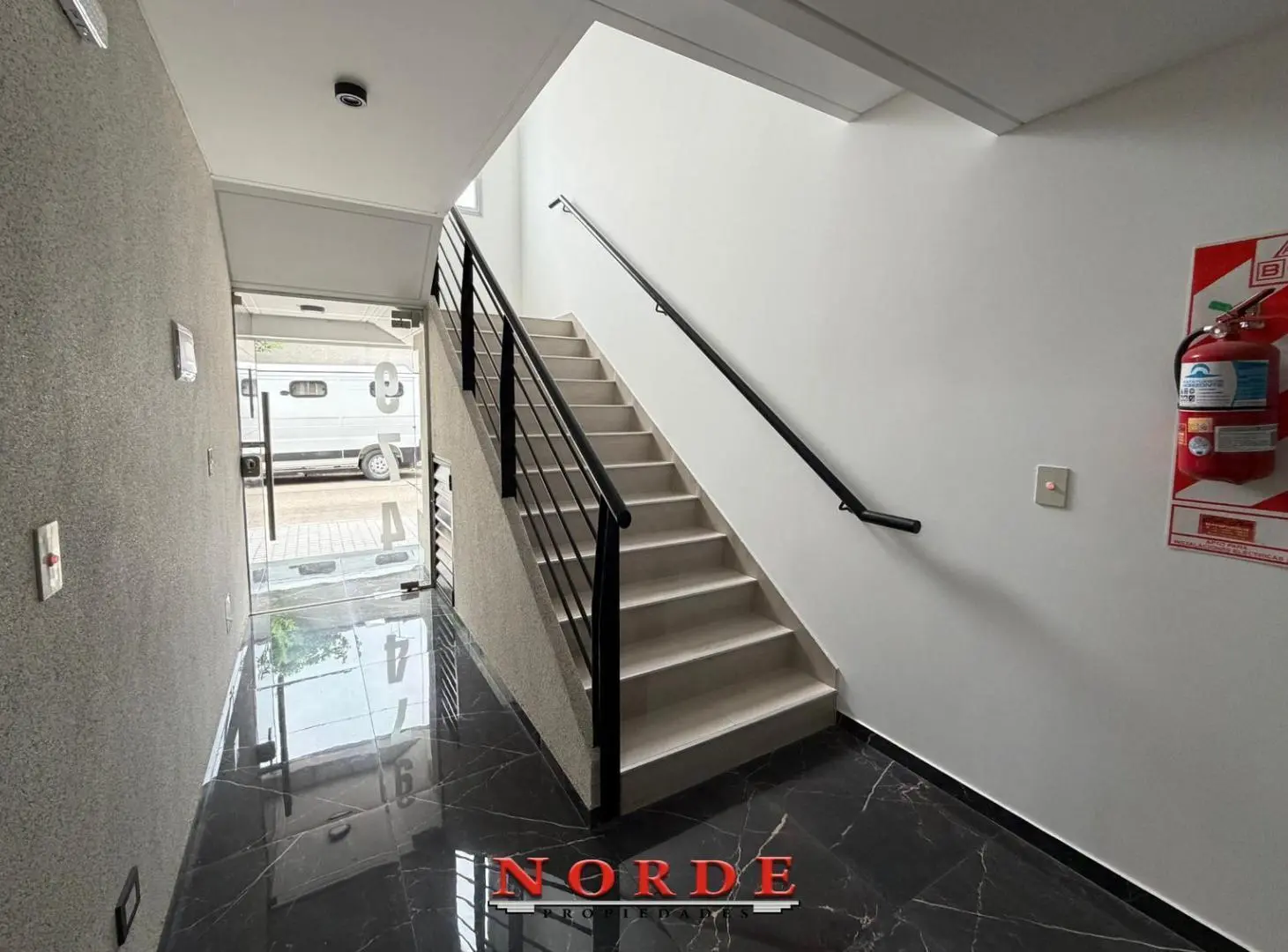 VENTA • DEPARTAMENTO • LINIERS • DOS AMBIENTES • PLANTA BAJA • PATIO 4