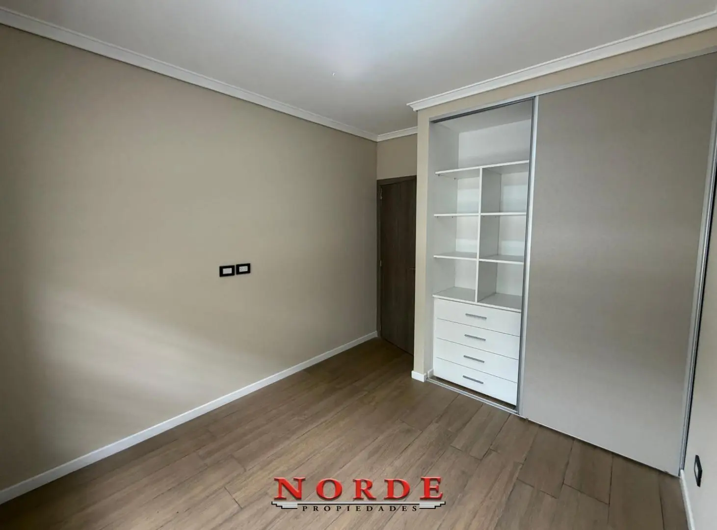 VENTA • DEPARTAMENTO • LINIERS • DOS AMBIENTES • PLANTA BAJA • PATIO 3