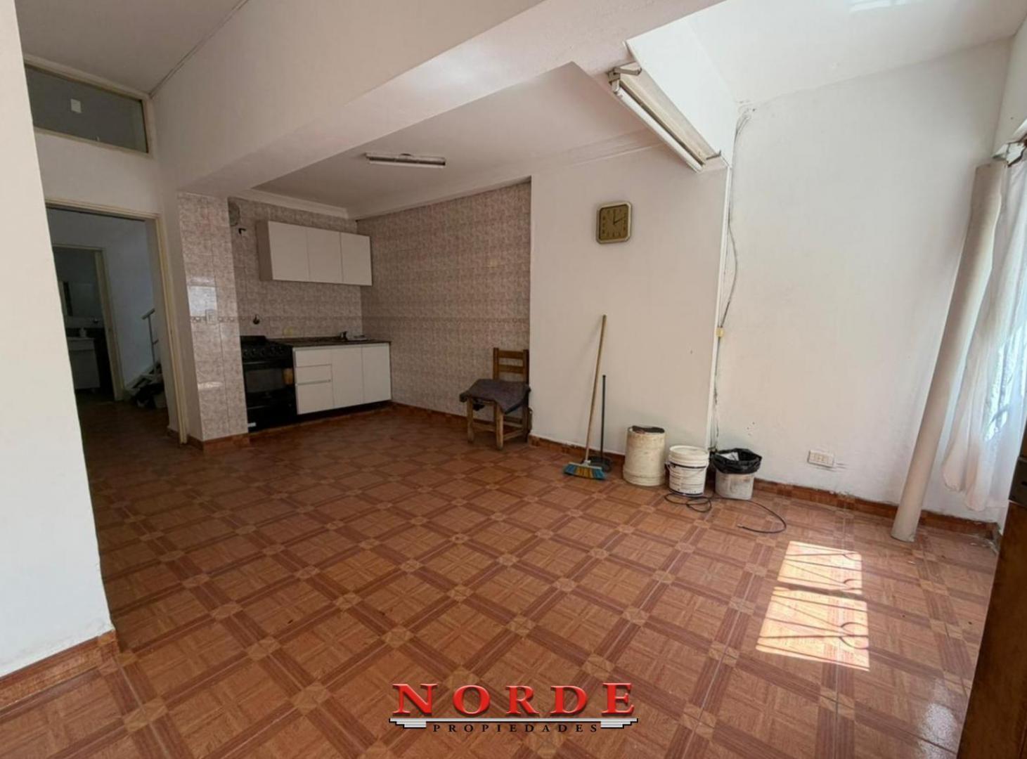 VENTA •PH•NAON •TRES AMBIENTES •PLANTA BAJA• TERRAZA