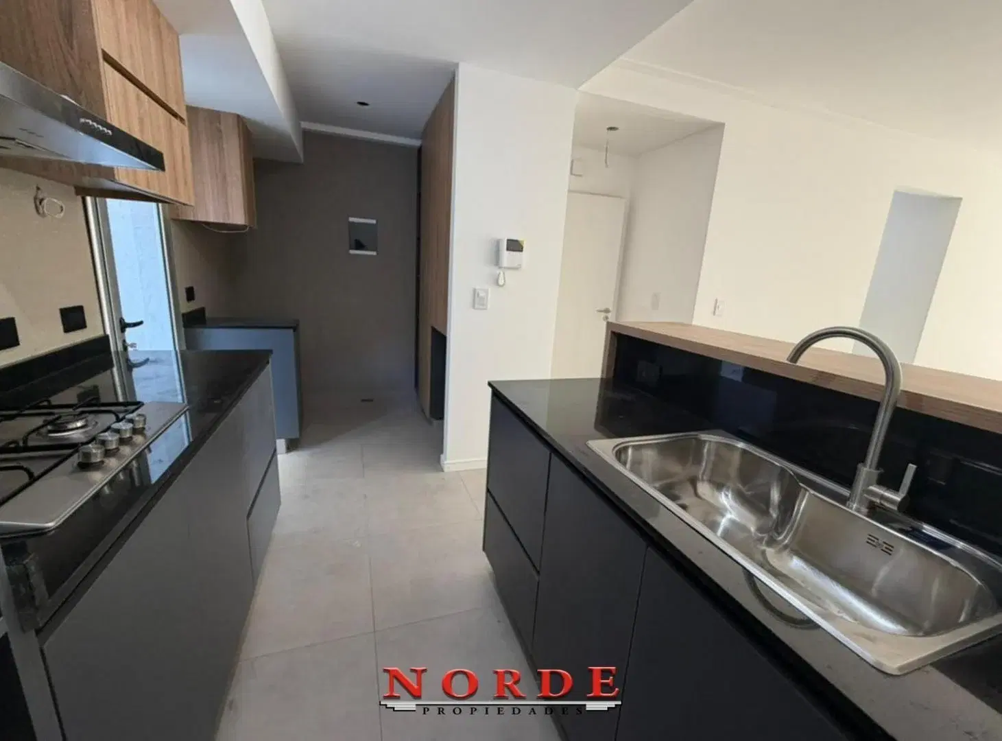 VENTA • VILLA LURO • DEPARTAMENTO • TRES AMBIENTES • COCHERA 5