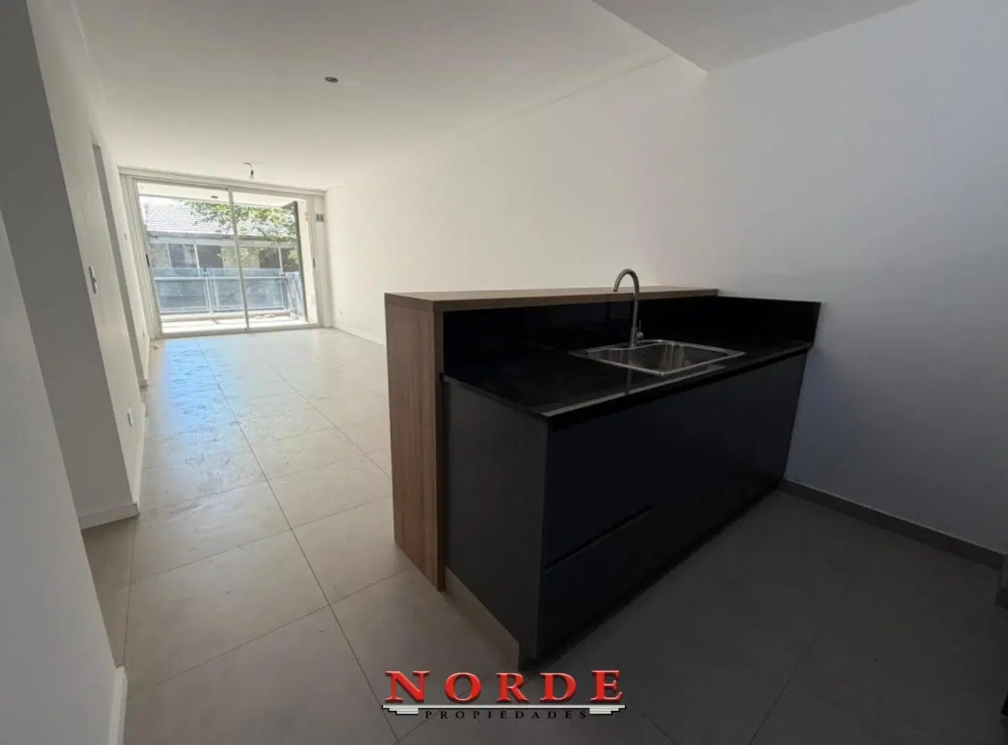 VENTA • VILLA LURO • DEPARTAMENTO • TRES AMBIENTES • COCHERA 1