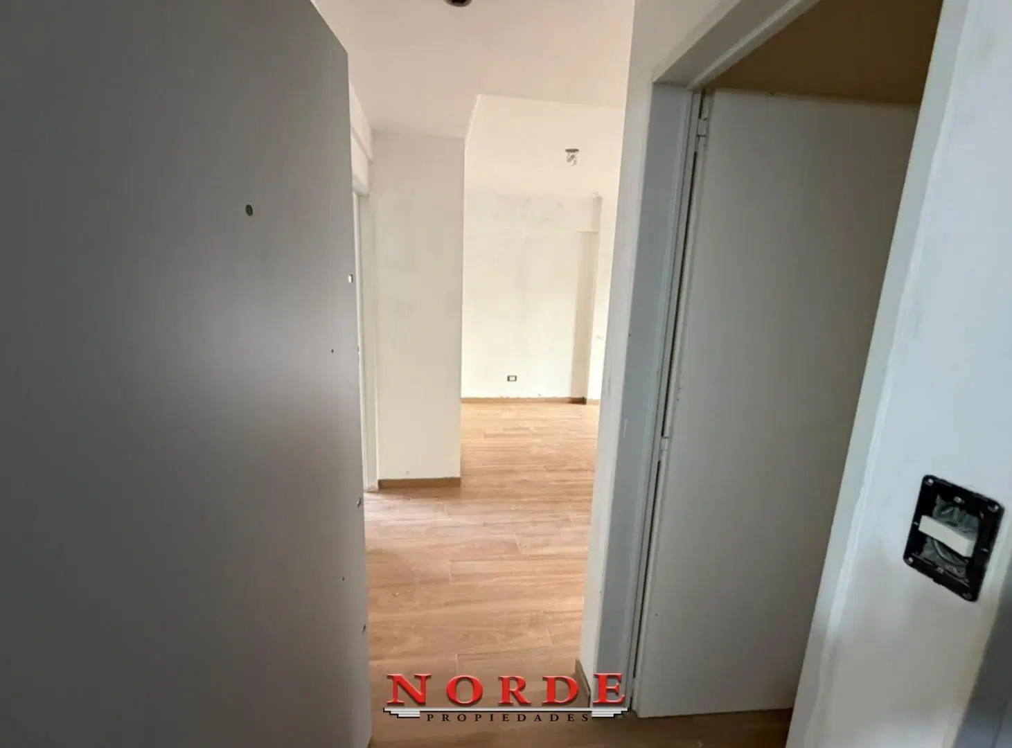 VENTA• LINIERS• DEPARTAMENTO • DOS AMBIENTES • PATIO Y BALCON 3