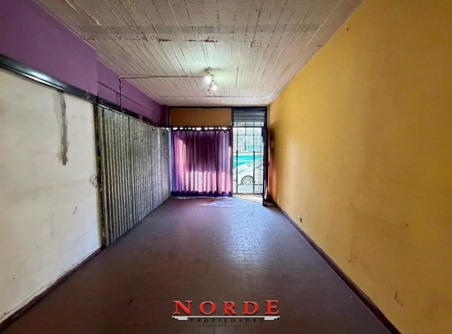 VENTA • LOCAL • FLORESTA • DOBLE ALTURA • APTO CRÉDITO 3