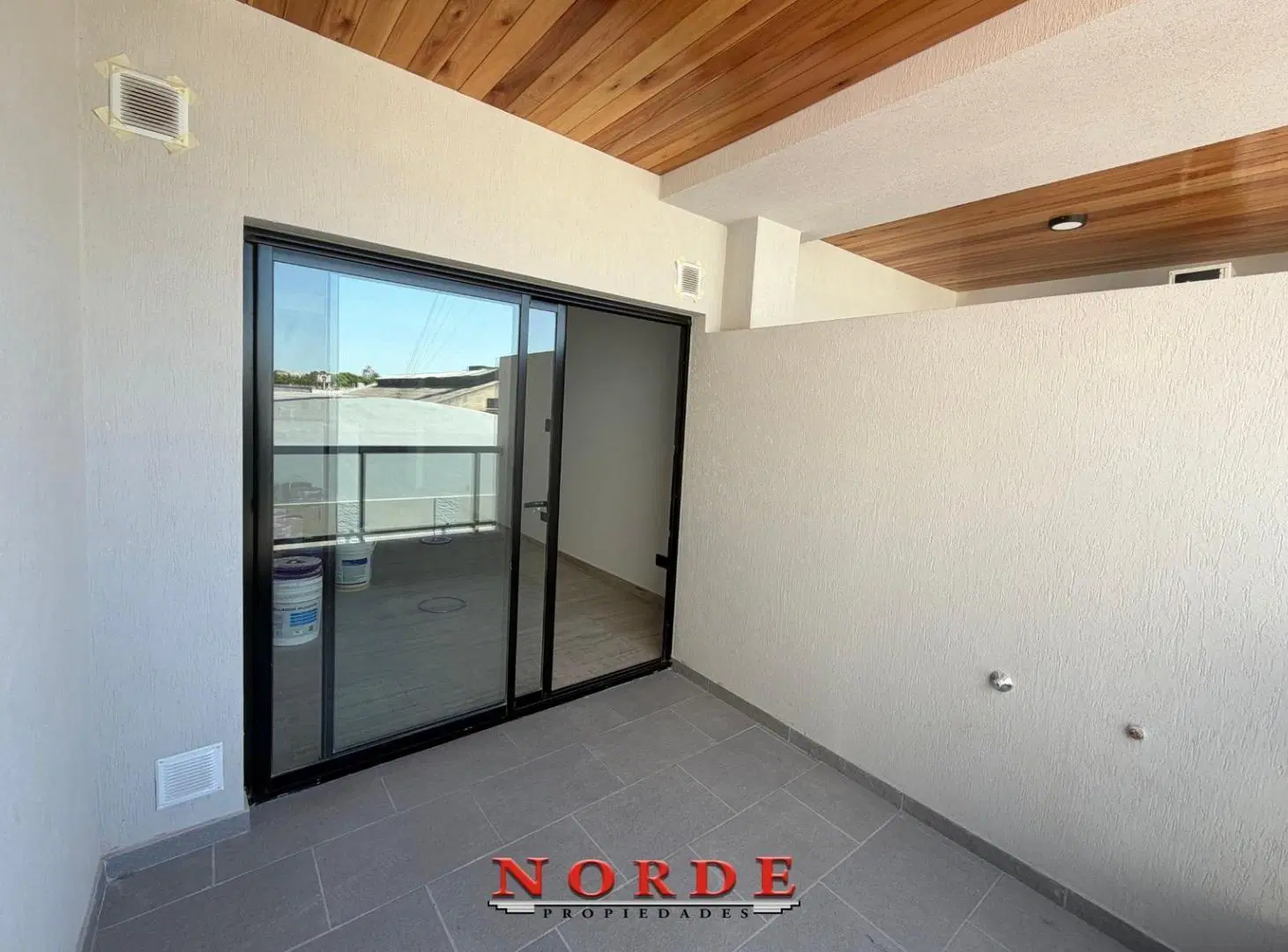 ALQUILER • LINIERS • MONOAMBIENTE • A ESTRENAR • BALCON 4