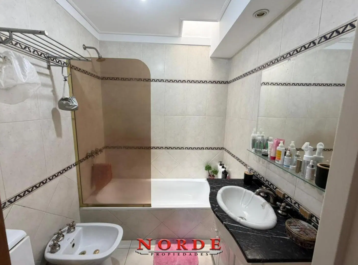 VENTA • MATADEROS • BARRIO NAON • CASA • 3 AMBIENTES •PATIO Y TERRAZA 2