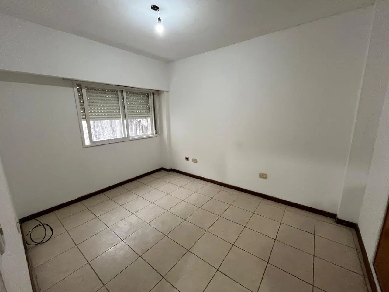 ALQUILER •LINIERS • DEPARTAMENTO • 3 AMBIENTES 4
