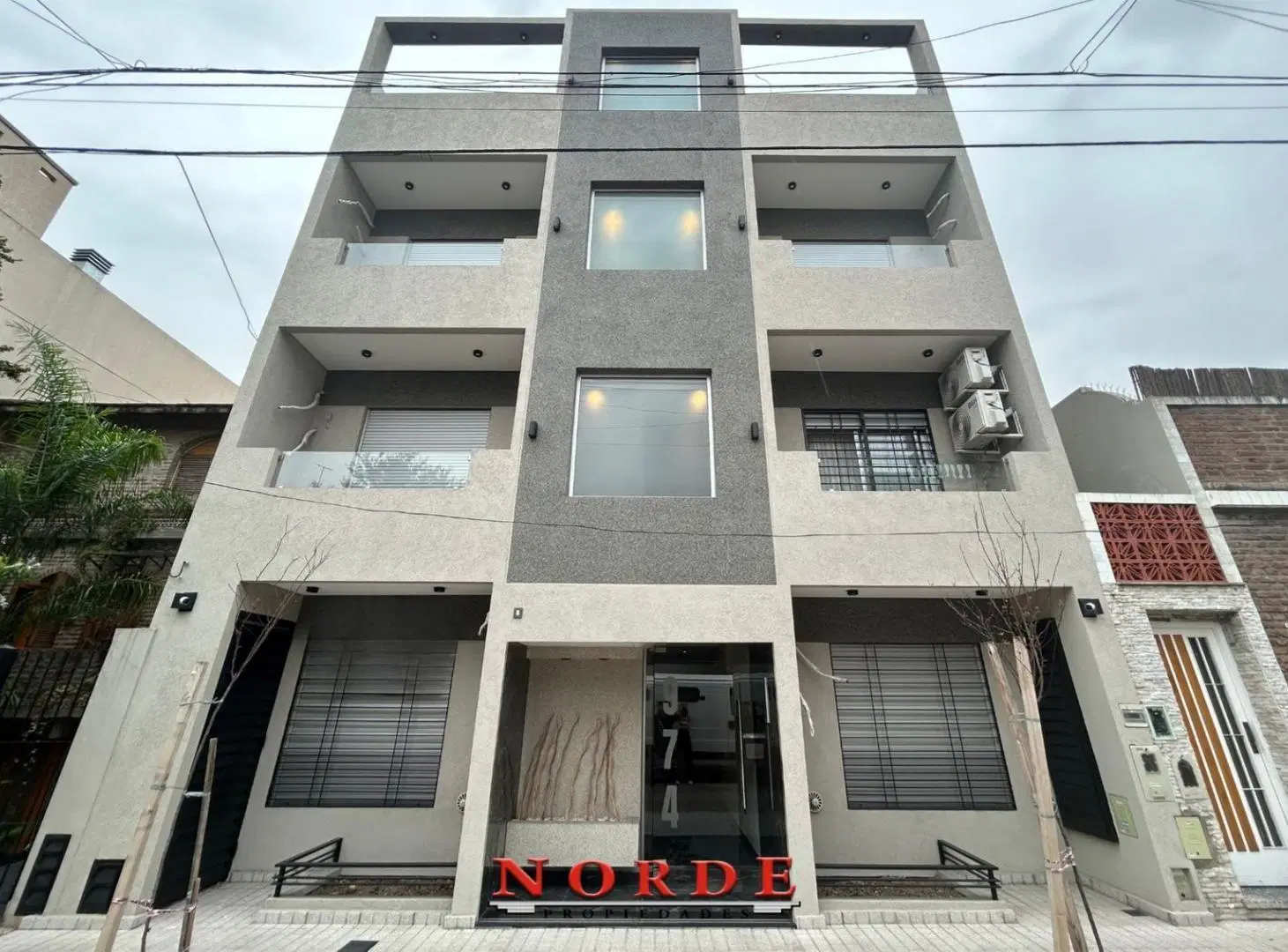 VENTA • DEPARTAMENTO • LINIERS • DOS AMBIENTES • BALCÓN Y TERRAZA PROPIA 2