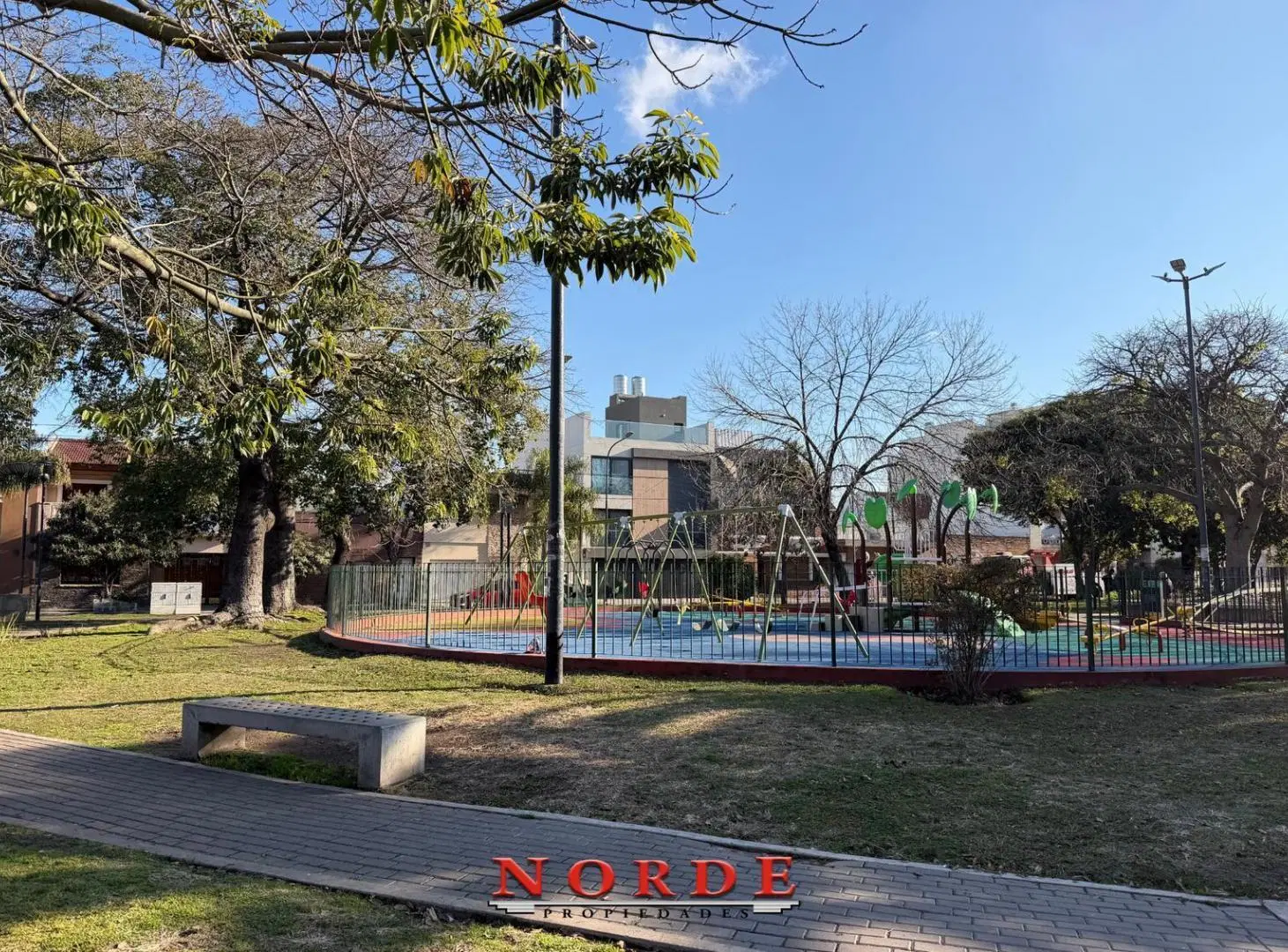 VENTA • TERRENO • BARRIO NAON 3