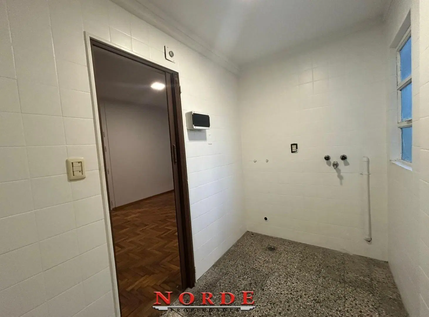 VENTA • CABALLITO • DEPARTAMENTO • TRES AMBIENTES • EXCELENTE UBICACION 3