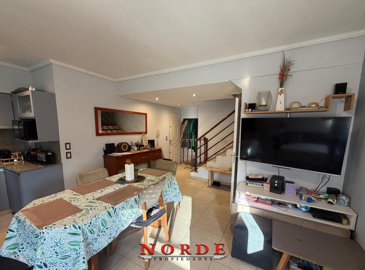 Foto de VENTA • MATADEROS• PH •TRES AMBIENTES• TERRAZA, imagen 1