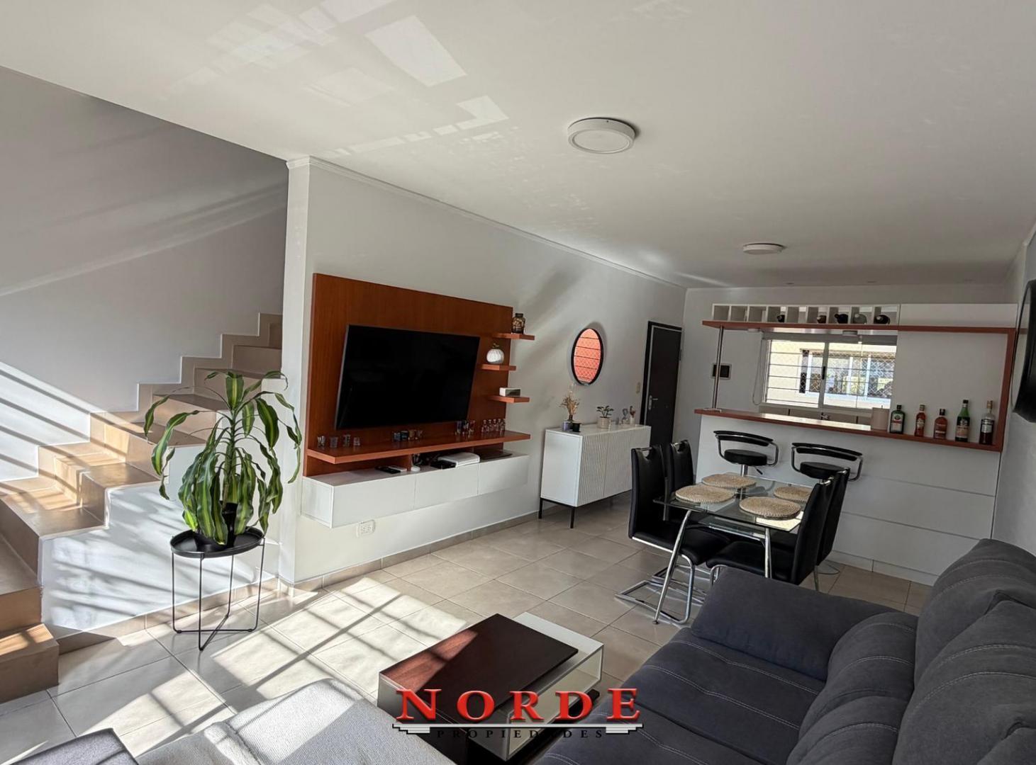 Foto de VENTA • LINIERS• PH • DOS AMBIENTES • FRENTE • BALCON Y TERRAZA, imagen 5