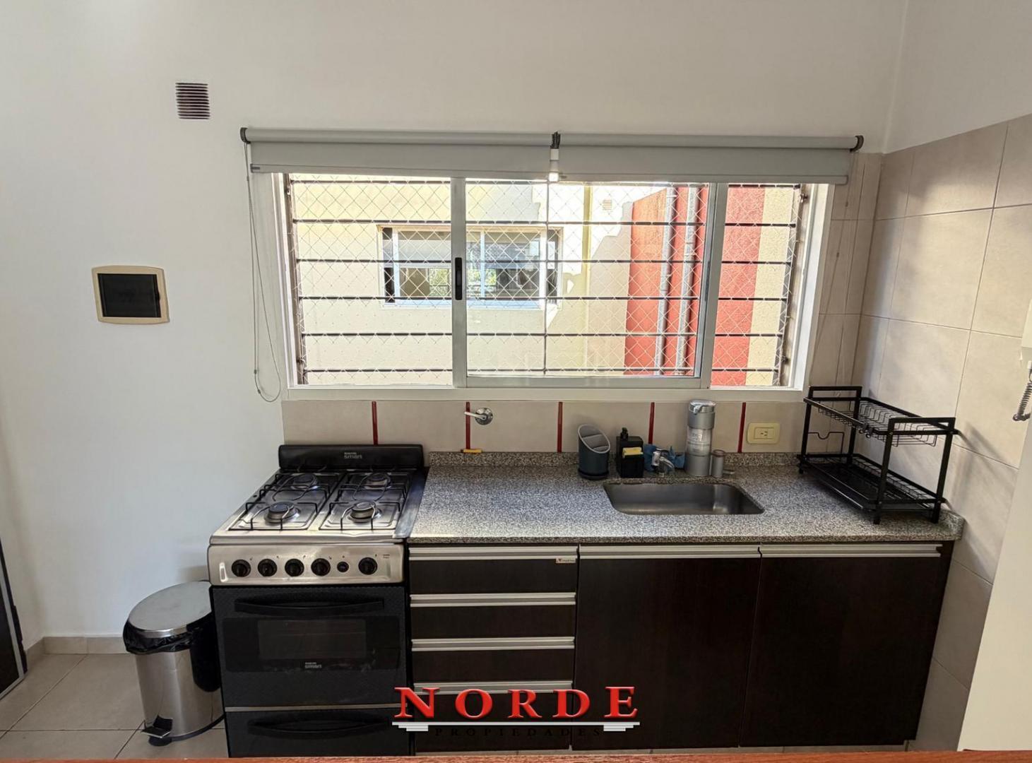 Foto de VENTA • LINIERS• PH • DOS AMBIENTES • FRENTE • BALCON Y TERRAZA, imagen 4