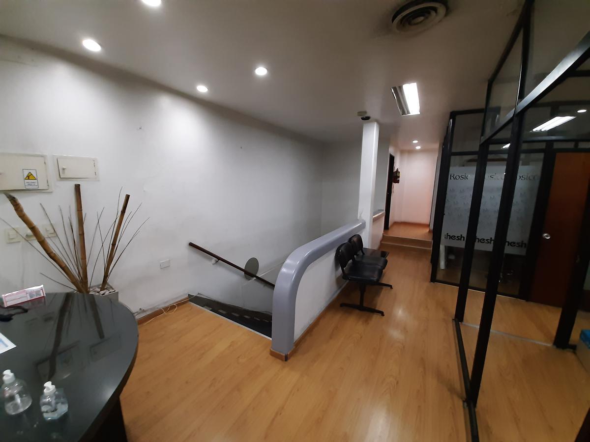 Galpón 760 m², 3 Plantas. Parque Chacabuco 3
