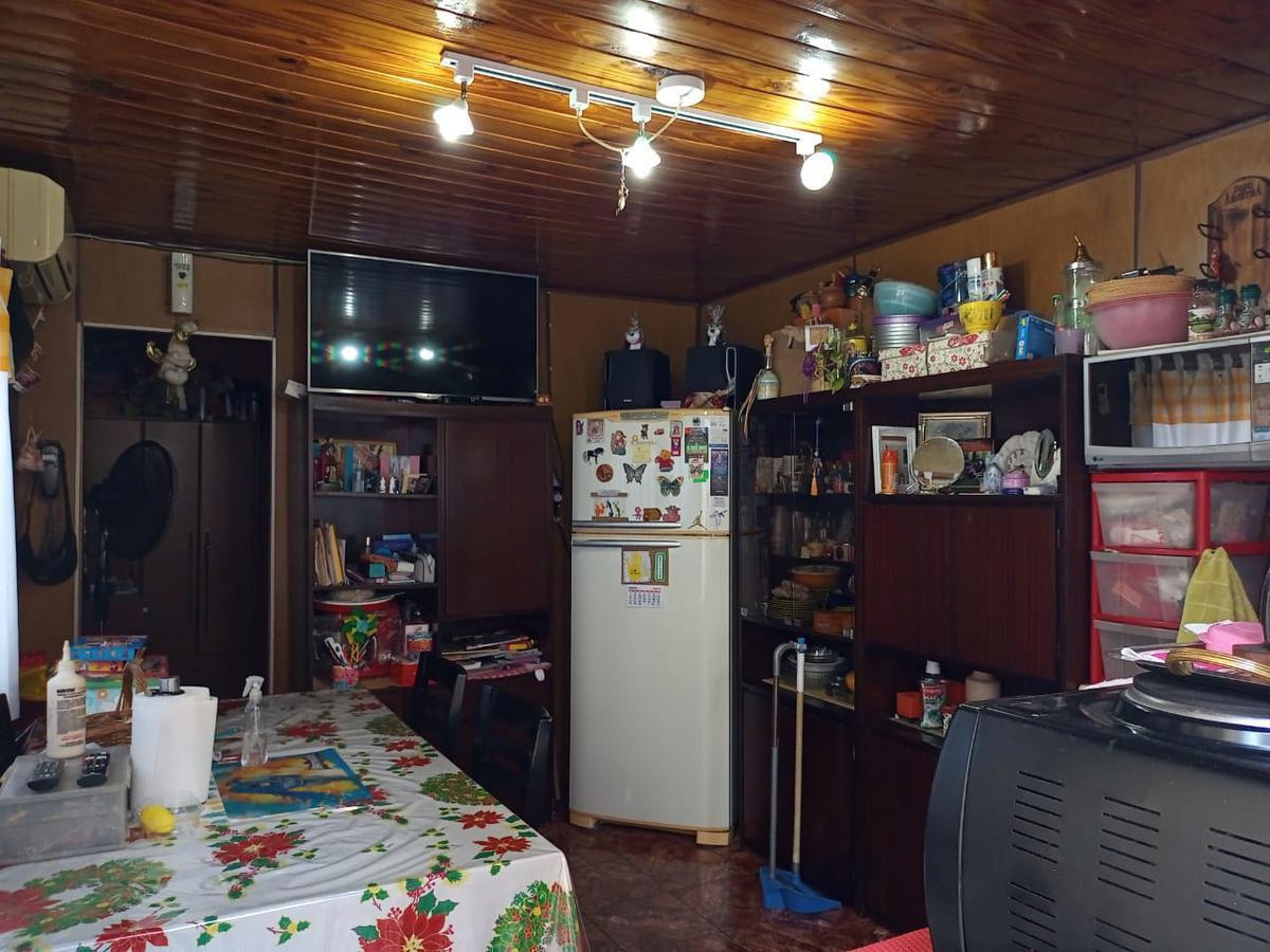 Casa Multifamiliar Integrada por 4 Departamentos 4