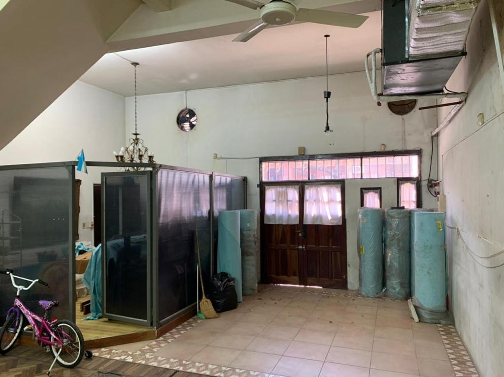 Casa 5 Ambientes, con Terraza y Local en Planta Baja. Villa Crespo 3