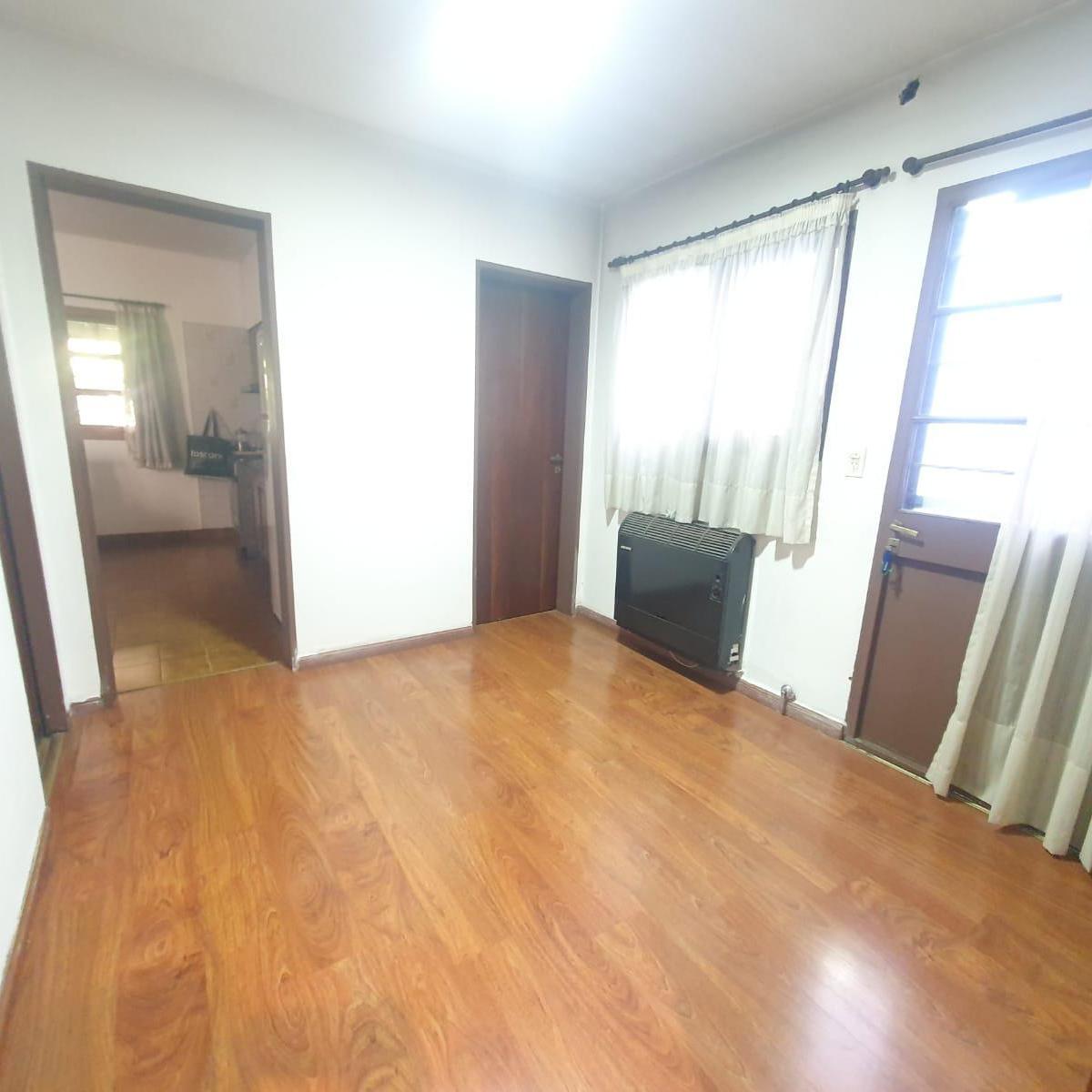 Foto de Casa en venta, 4 ambientes, 2 baños, parque, garage en Nueva York, imagen 2