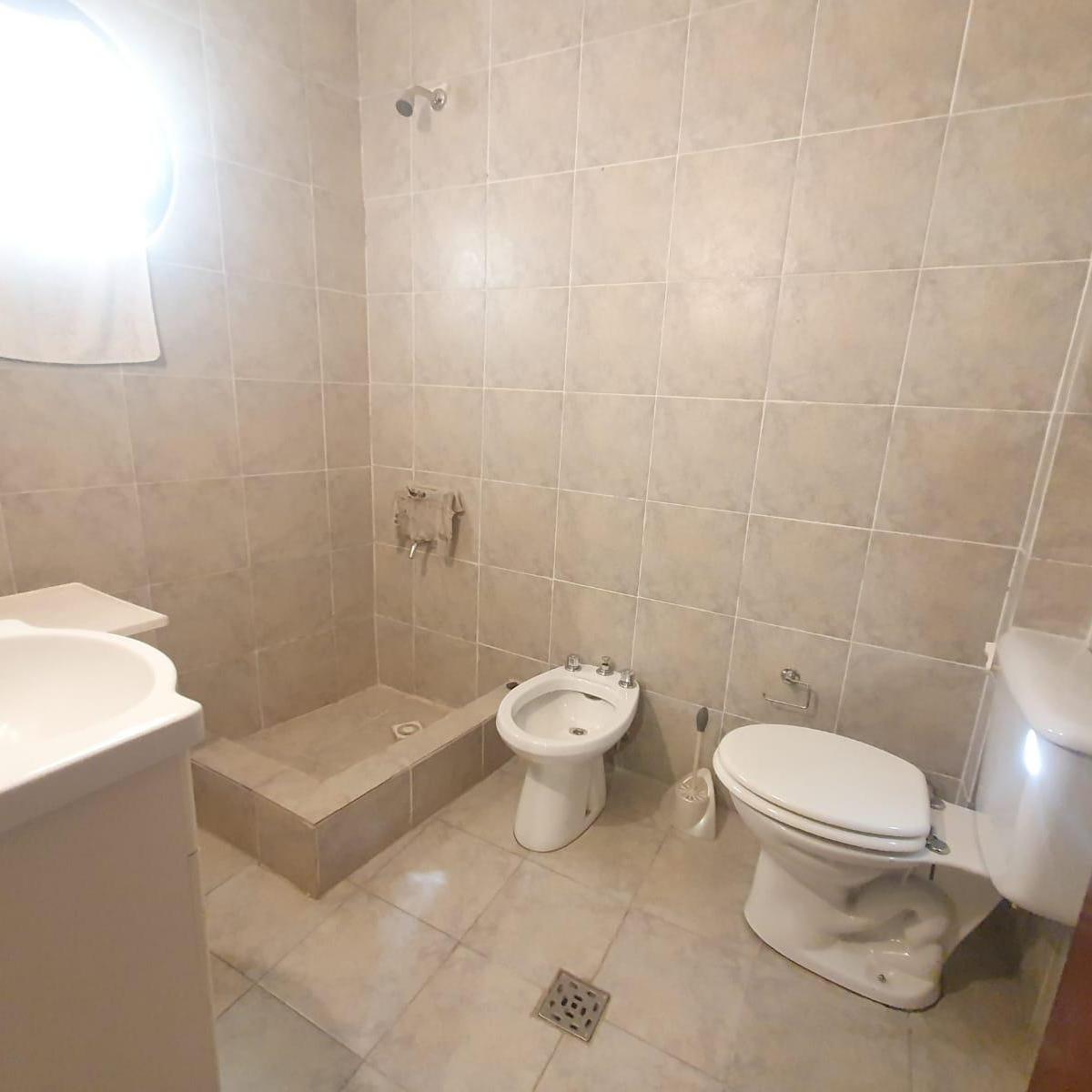 Foto de Casa en venta, 4 ambientes, 2 baños, parque, garage en Nueva York, imagen 4