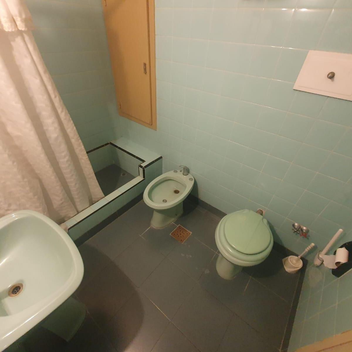 Foto de VENTA DEPARTAMENTO 4 AMBIENTES EN CASEROS, imagen 3