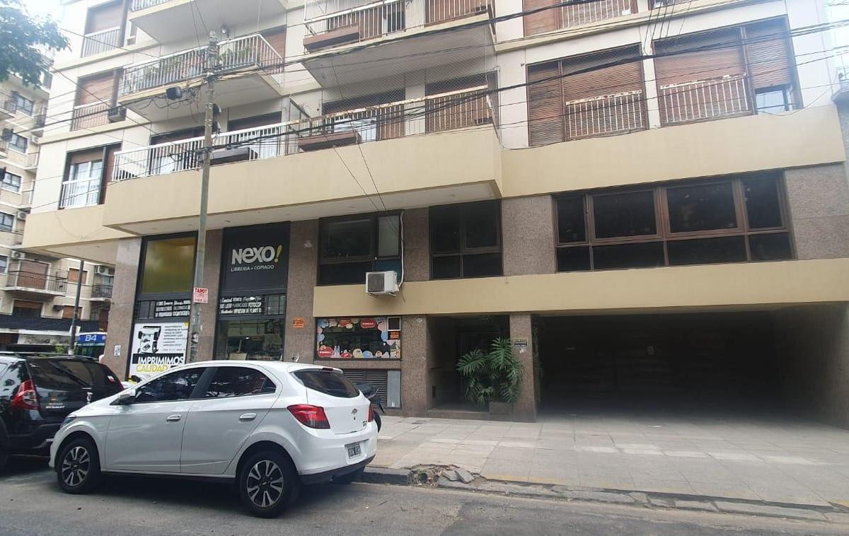 Departamento en Venta 4 Amb con Cochera en Villa del Parque 5