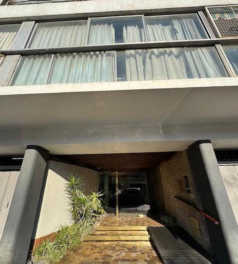 Departamento 3 ambientes con cochera en alquiler, en Villa Devoto 5