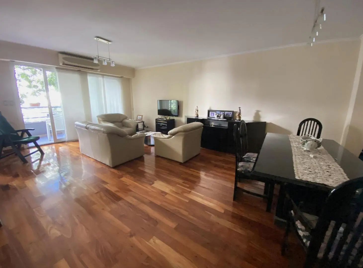 Piso en venta, 4 ambientes, en caballito 2