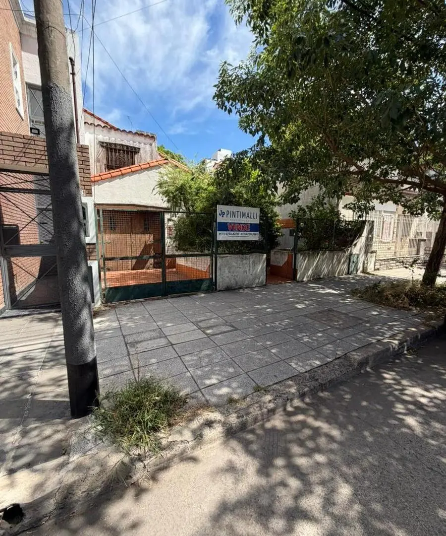 Venta Casa en Caseros 3 ambientes 2